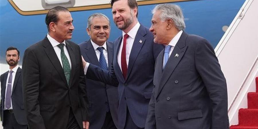 خبير أمني: مفاوضات واشنطن وطهران فخ وليست سعيًا للسلام