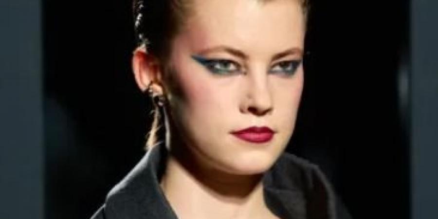 حيل مكياج احترافية ستغير ملامحك على خطى النجمات