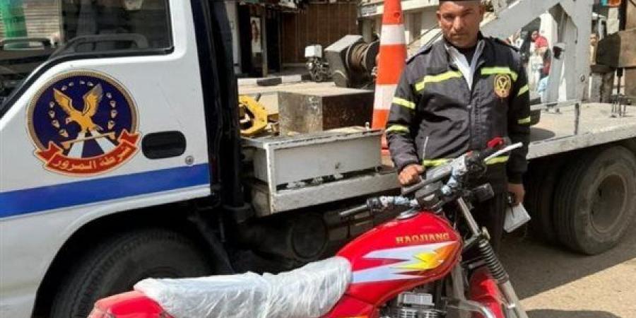 تحرير 840 مخالفة لقائدي دراجات نارية لعدم ارتداء الخوذة