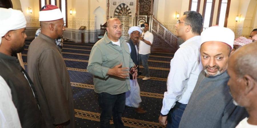 محافظ البحر الأحمر: أهالي الجنوب شركاء في التنمية ومطالبهم لن تمر دون استجابة"