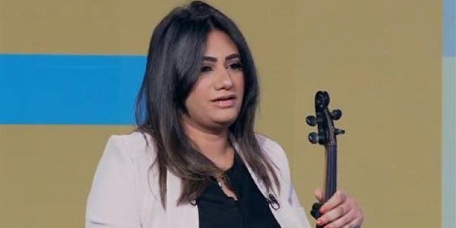 هالة كمال: آلة "الإلكتريك" تناسب أسلوبي الموسيقي القوي وصوتها يكتسح المسرح