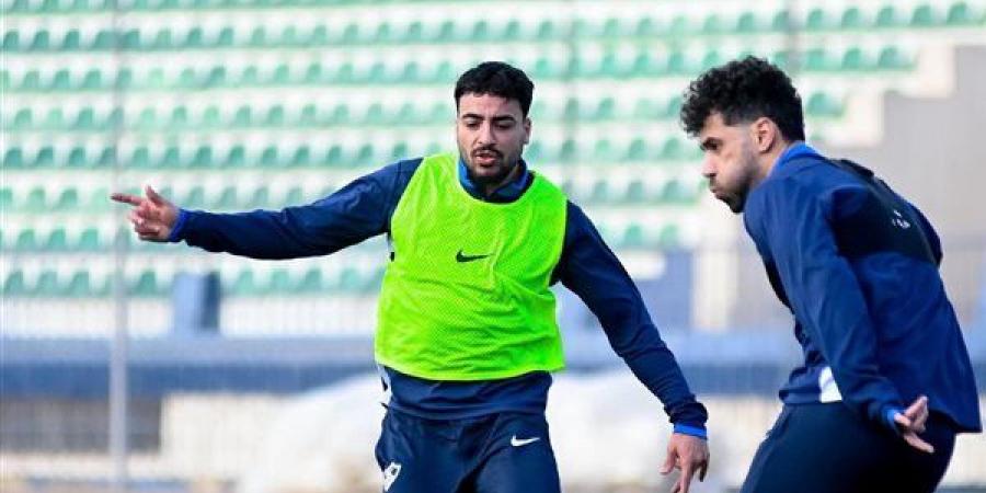 تدريبات استشفائية للاعبى الزمالك الأساسيين علي هامش المران