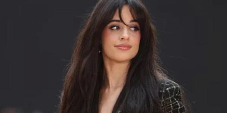 أداء كاميلا كابيلو المفاجئ في مهرجان كوتشيلا يُذهل المعجبين