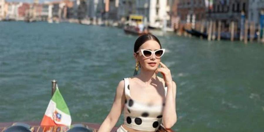 ليلي كولينز تستعد لبدء تصوير الموسم السادس من مسلسل "إميلي في باريس"