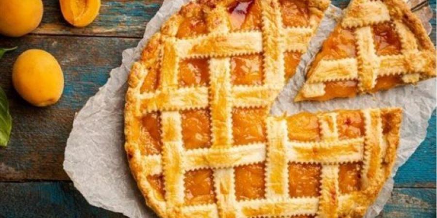 طريقة تحضير فطيرة الخوخ والمشمش