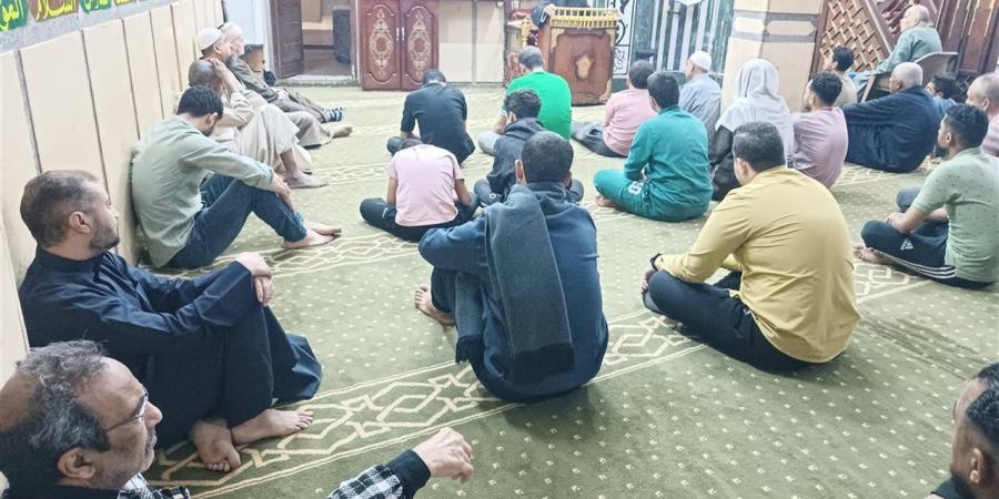 أوقاف سوهاج تواصل فعاليات المدرسة العلمية بمسجد الشهيد لتعزيز الوعي الديني ونشر الفكر الوسطي