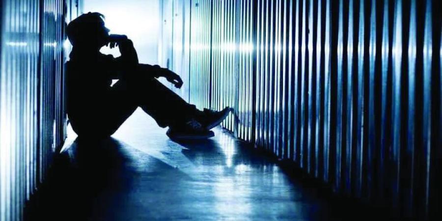 اﻻﻧﺘﺤﺎر.. ﺣﻴﻦ ﻳﺘﺤﻮل اﻷﻟﻢ إﻟﻰ »ﻗﺎﺗﻞ«