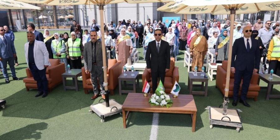 محافظ المنوفية يشهد احتفالية يوم اليتيم ويكرم عددًا من الأطفال المتفوقين والأمهات المثاليات