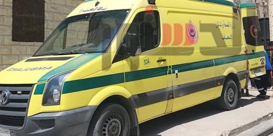 إصابة شخصين في حادث تصادم سيارتين بمرسى مطروح