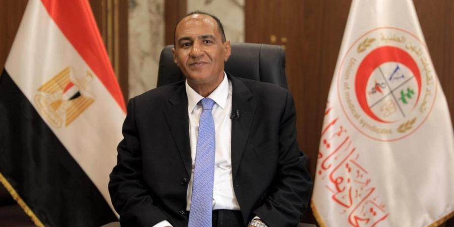 الأطباء: هجرة الأطباء ليست ظاهرة صحية في ظل العجز الحالي