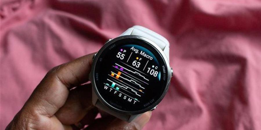 ساعات Garmin.. لماذا يفضلها المحترفون والمغامرون على آبل وسامسونج؟