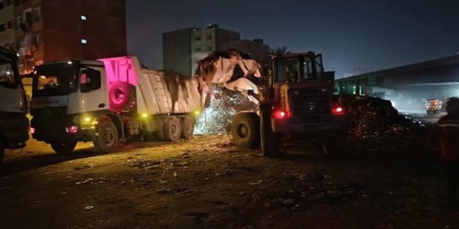 الجيزة ترفع 1450 طن مخلفات بحملات مكبرة بالمنصورية وأرض الرخام بالمنيرة الغربية