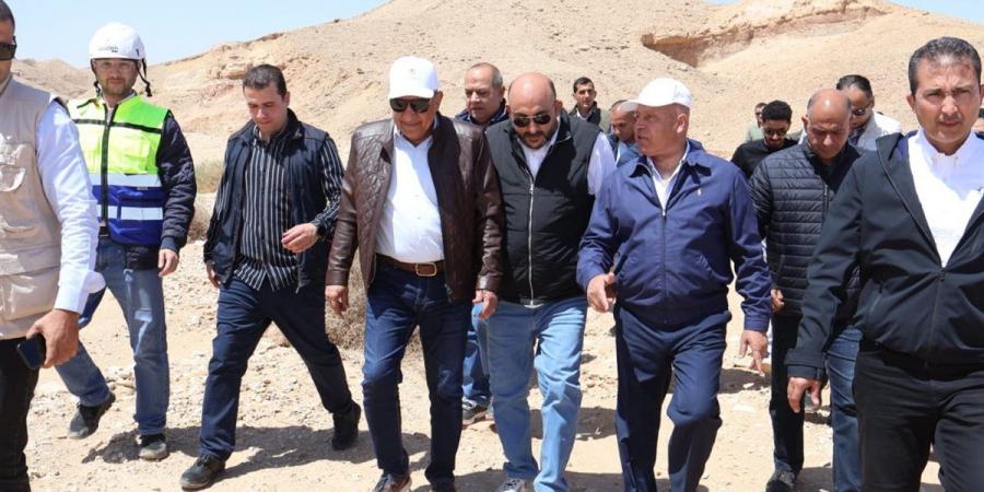 "الكهرباء" تستهدف الوصول لـ45% طاقة متجددة عبر مجمع الجلالة للرياح (صور)