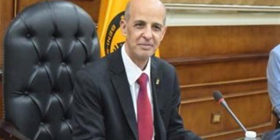 نجاح عملية زرع قرنية بمستشفيات جامعة بني سويف تعيد الأمل لشاب ثلاثينى