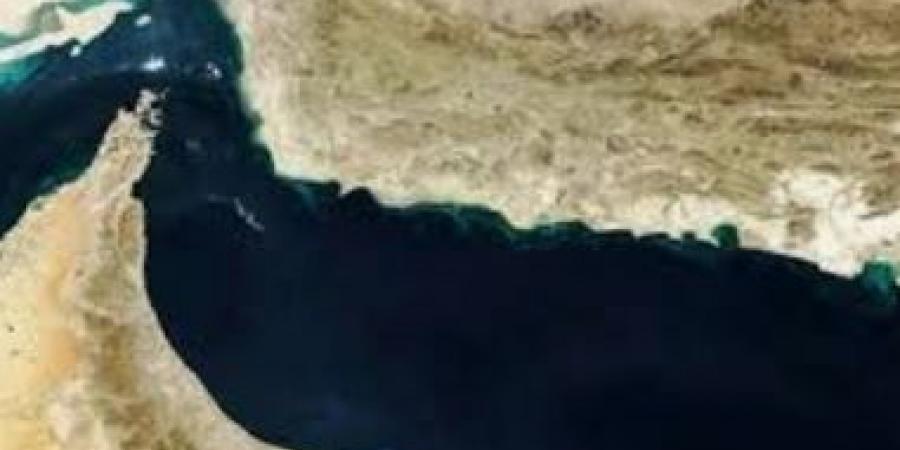 "هاباغ لويد": الإبحار عبر مضيق هرمز غير ممكن حالياً بسبب الألغام البحرية