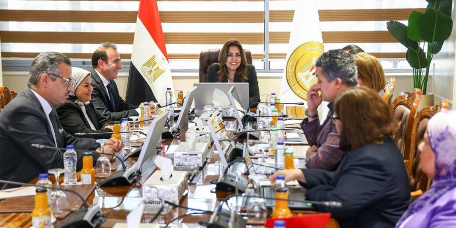 منال عوض تتابع مع برنامج الأمم المتحدة الإنمائي مستجدات مشروعات التنمية الاقتصادية المحلية