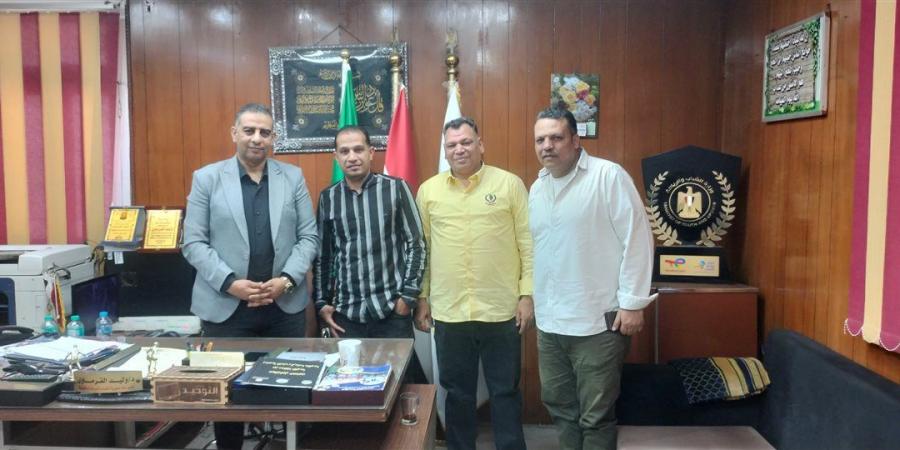 مدير شباب القليوبية يبحث تطوير مركز شباب ميت عاصم ورفع كفاءة المنشآت