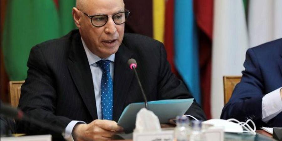 السفير خطابي: الفضاء الرقمي يعيد تشكيل وعي الشباب ويؤثر في الهوية العربية