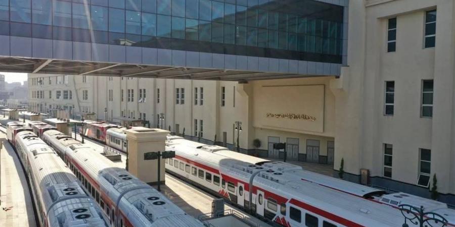 مواعيد قطارات الأقصر - ادفو اليوم الثلاثاء