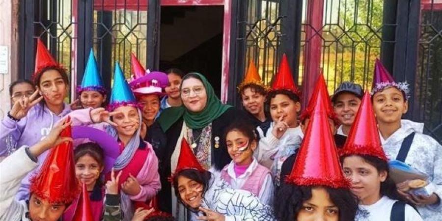 فضل الإحسان إلى اليتيم ومنزلته عند الله تعالى