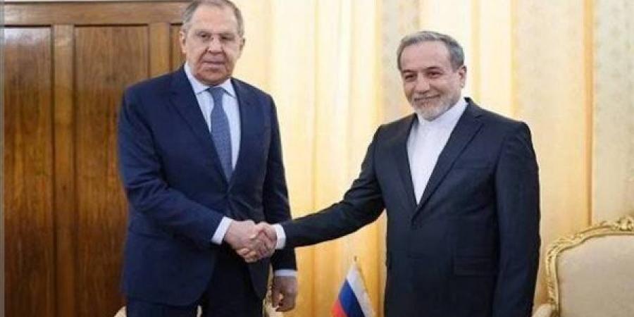 روسيا: لافروف أكد لعراقجي استعداد موسكو تقديم المساعدة في تسوية النزاع
