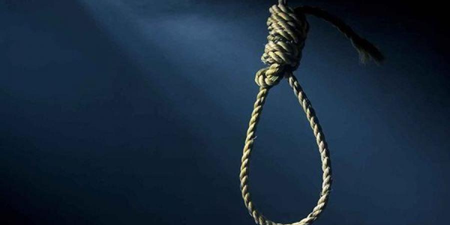 خلافات أسرية تنهى حياة ربة منزل " شنقا " بالمنيا