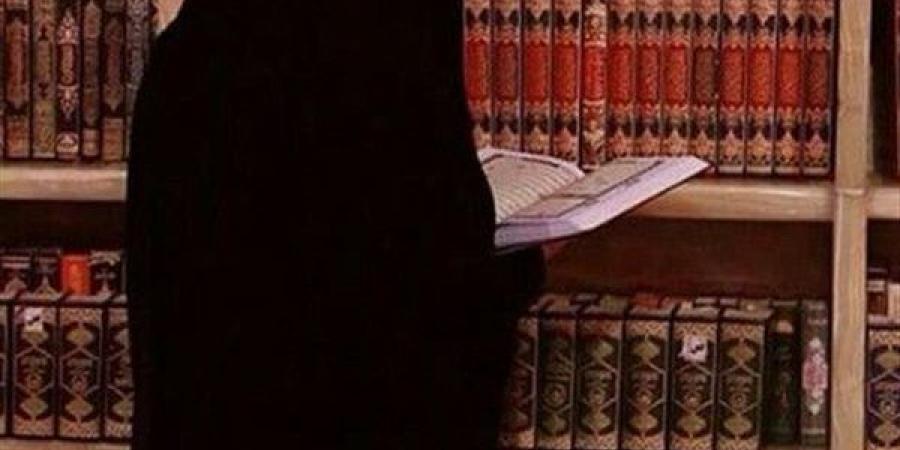 هل تزول الخلوة بوجود امرأة أخري