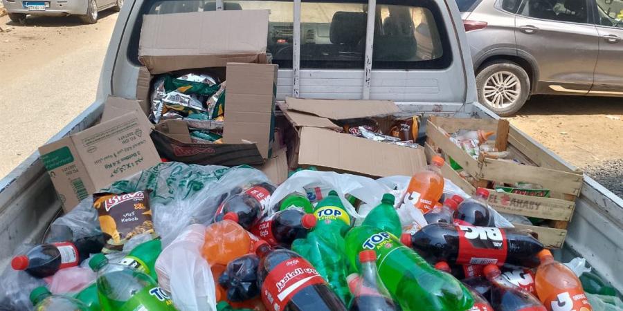 ضبط 1000 عبوة سلع غذائية منتهية الصلاحية بالفيوم