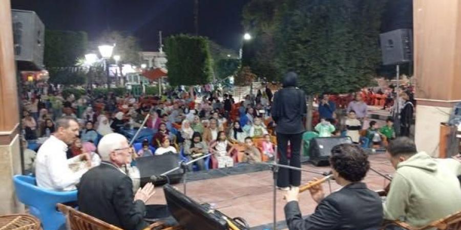 فعاليات فنية وثقافية متنوعة احتفالا بشم النسيم بالمنيا