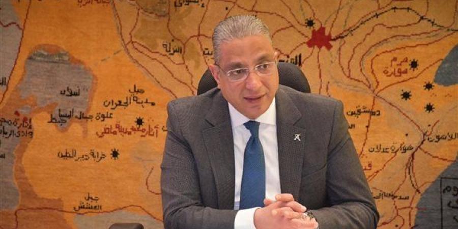 محافظ الجيزة يوجه بسرعة البت في طلبات التصالح بالمناطق الصناعية والاستثمارية بالصف