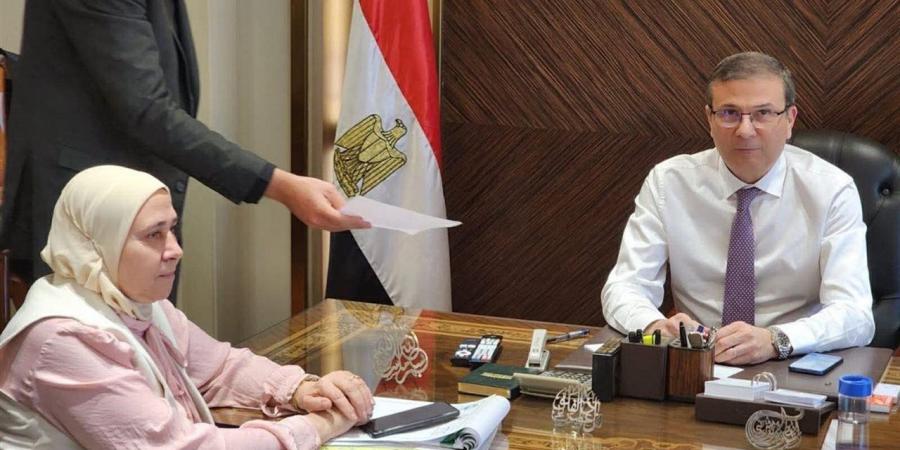 بعد تعافيها.. سهير القاضي تبدأ تحركات عاجلة لدعم فلاحي الشرقية وتطوير زراعة أولاد صقر