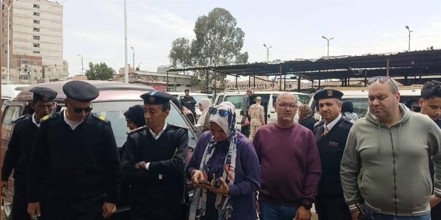 حملة “شارع منظم.. رصيف آمن” تواصل رفع الاشغالات بالاسماعيلية