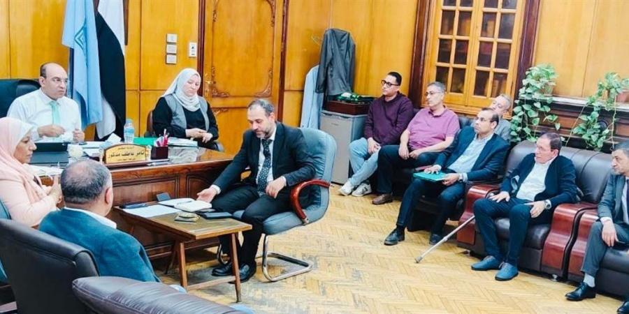 رئيس قطاع صحة القاهرة يبحث آليات دعم وتفعيل خدمات تنمية الأسرة والمبادرات الرئاسية بالقطاع الخاص