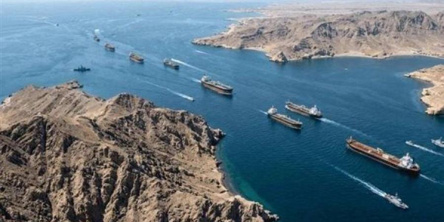 عاجل.. واشنطن تتهم إيران بعدم الالتزام بفتح مضيق هرمز