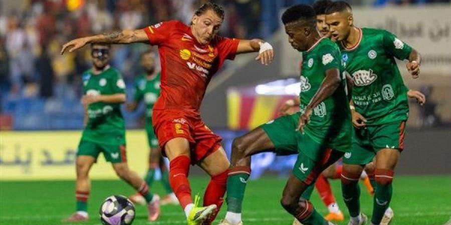 هل انتهى موسم ريتيجي مع القادسية.. تفاصيل الإصابة وموعد العودة