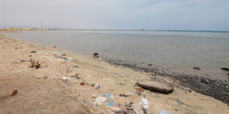 اول شاطىء عام بالشلاتين يضع المدينة على خريطة المدن السياحية والخدمية