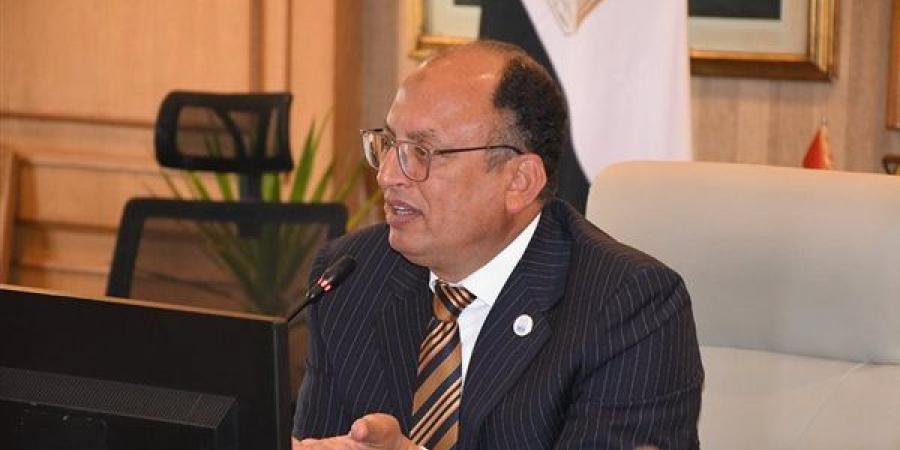 جامعة العاصمة تنظم مراسم تسليم عقود الفرق الفائزة بحاضنتي Biocluster والأثاث