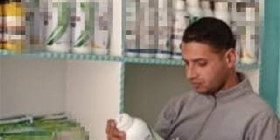 ضبط 446 عبوة مستحضرات تجميل وأدوية بشرية منتهية الصلاحية بالبحيرة