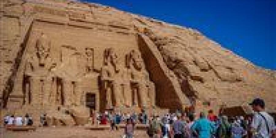 انتعاش السياحة ينعكس على الاقتصاد.. زيادة الإيرادات تفتح آفاقًا جديدة