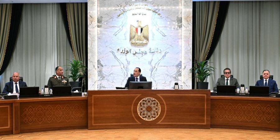 مدبولي: توجيهات من الرئيس بتحسين جودة الخدمات المقدمة للمواطنين وتعزيز كفاءة الأسواق