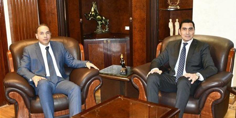 وزير الرياضة يبحث مع رئيس هيئة الرقابة المالية تعزيز أطر التعاون المشترك