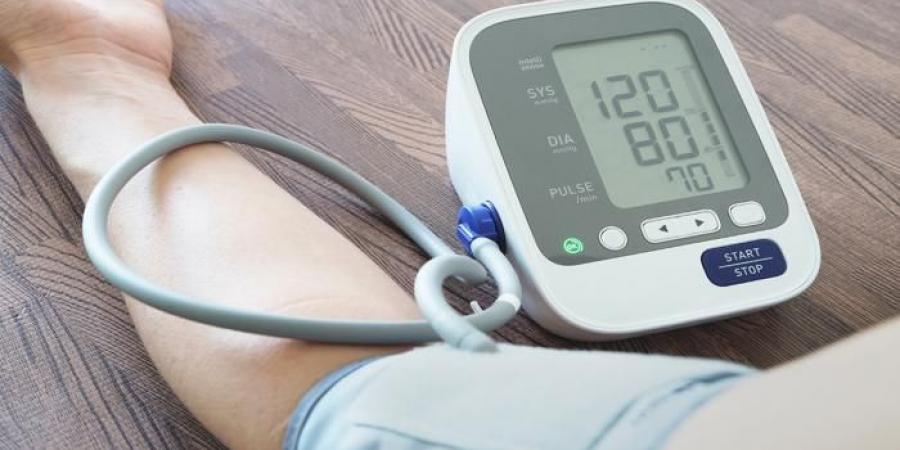 طرق فعالة لخفض ضغط الدم في المنزل دون أدوية