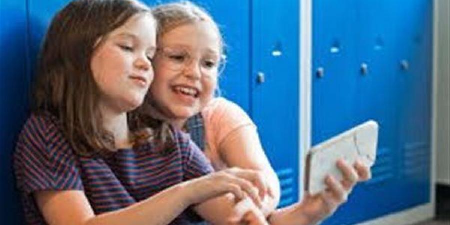 بين الرقابة والتوعية.. كيف تحمي مصر أطفالها في الفضاء الرقمي؟