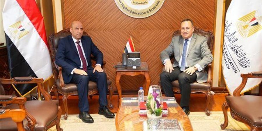 لخريجي الجامعات.. توفير منصة إلكترونية شاملة لعرض فرص العمل