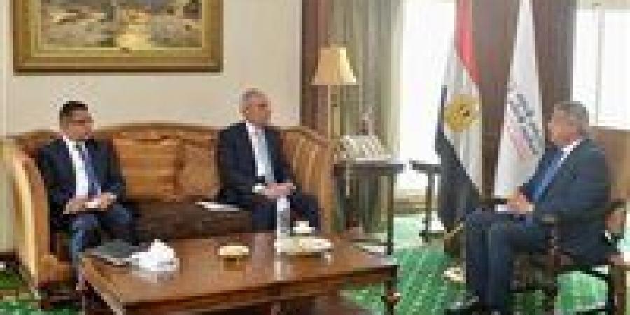 الأعلى للإعلام وهيئة الاستعلامات تبحثان توحيد الرسالة الإعلامية ودعم صورة مصر دوليًا