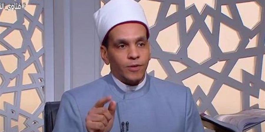 أشعر بانعدام البركة في مرتبي رغم بساطة المعيشة.. أمين الفتوى يضع الروشتة