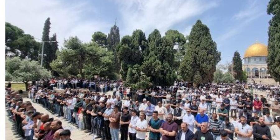 75 ألف فلسطيني يؤدون صلاة الجمعة في المسجد الأقصى