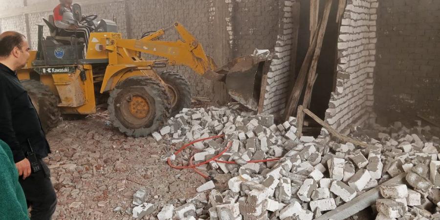 محافظ الدقهلية يتابع جهود الوحدات المحلية في التصدي لمخالفات البناء