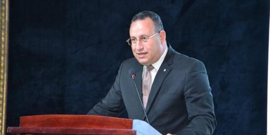 وزير التعليم العالي: نسعى لتهيئة بيئة جامعية محفزة للإبداع