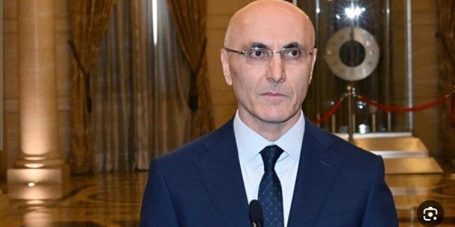 عاجل.. وزير الداخلية اللبناني: حان وقت إعادة إعمار البلاد